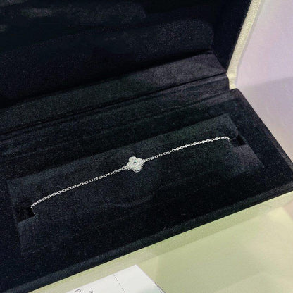 [⭐Spark]CLOVER  SINGLE FLOWER BRACELET SILVER